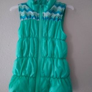Girls puffer vest